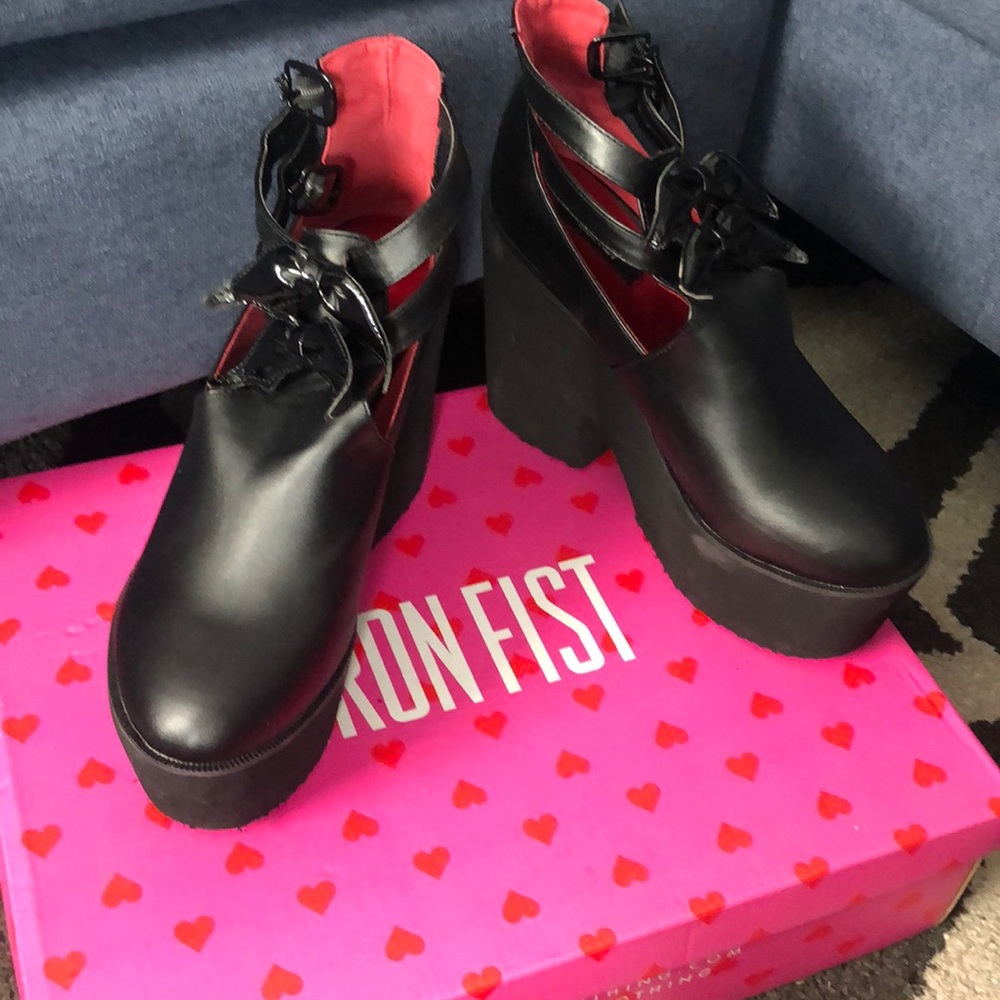 Iron fist platform maryjane